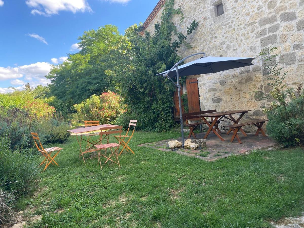 Chez Sophie -Chambres D'Hotes, Gite Et Gite Equestre Clermont-Dessous Zewnętrze zdjęcie